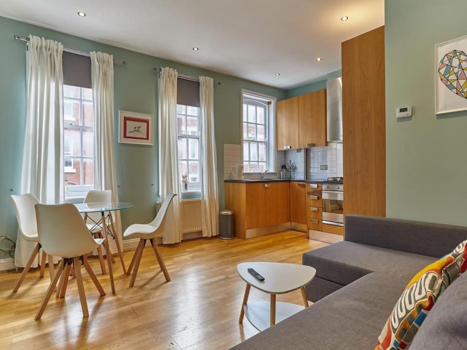 Apartment Central Londra Dış mekan fotoğraf