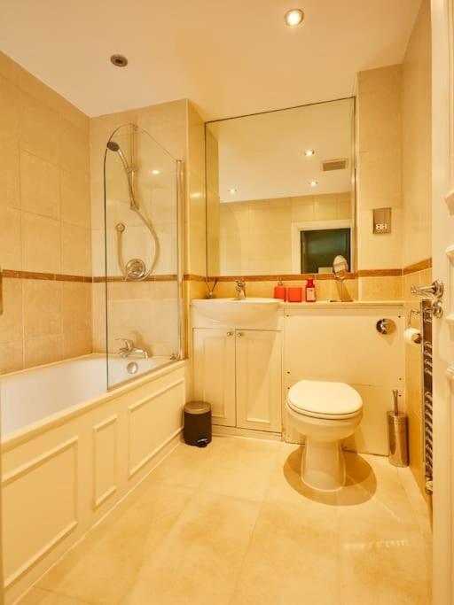 Apartment Central Londra Dış mekan fotoğraf