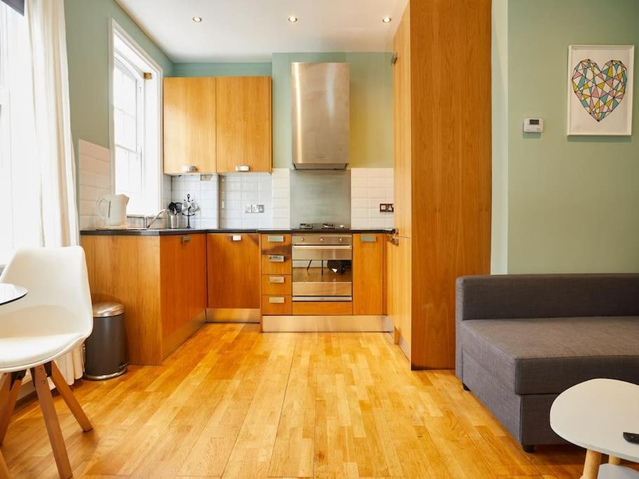 Apartment Central Londra Dış mekan fotoğraf